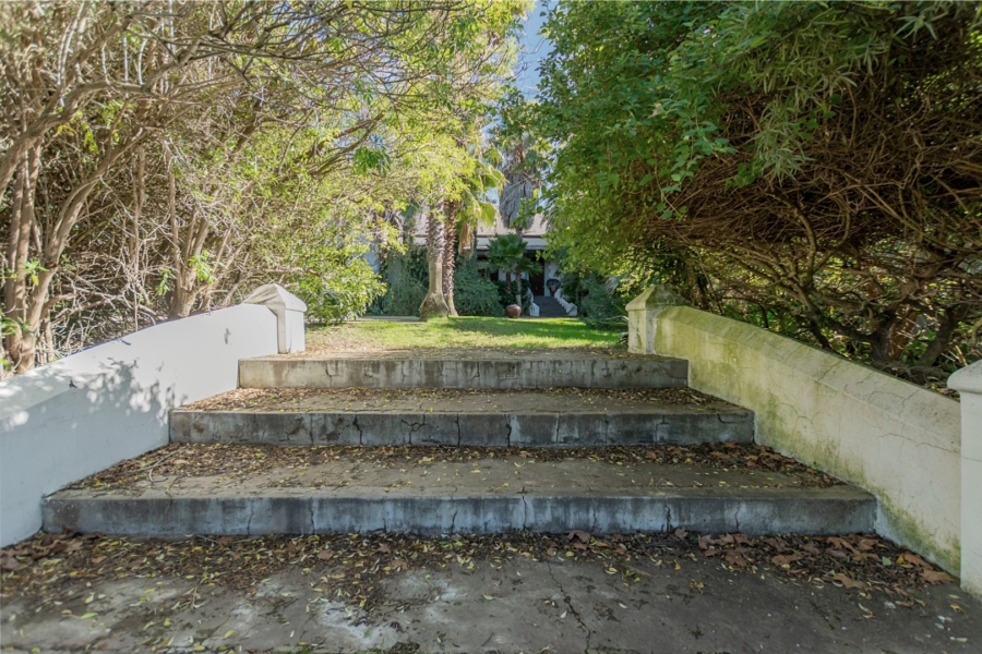 8 Bedroom Property for Sale in Hopefield Western Cape